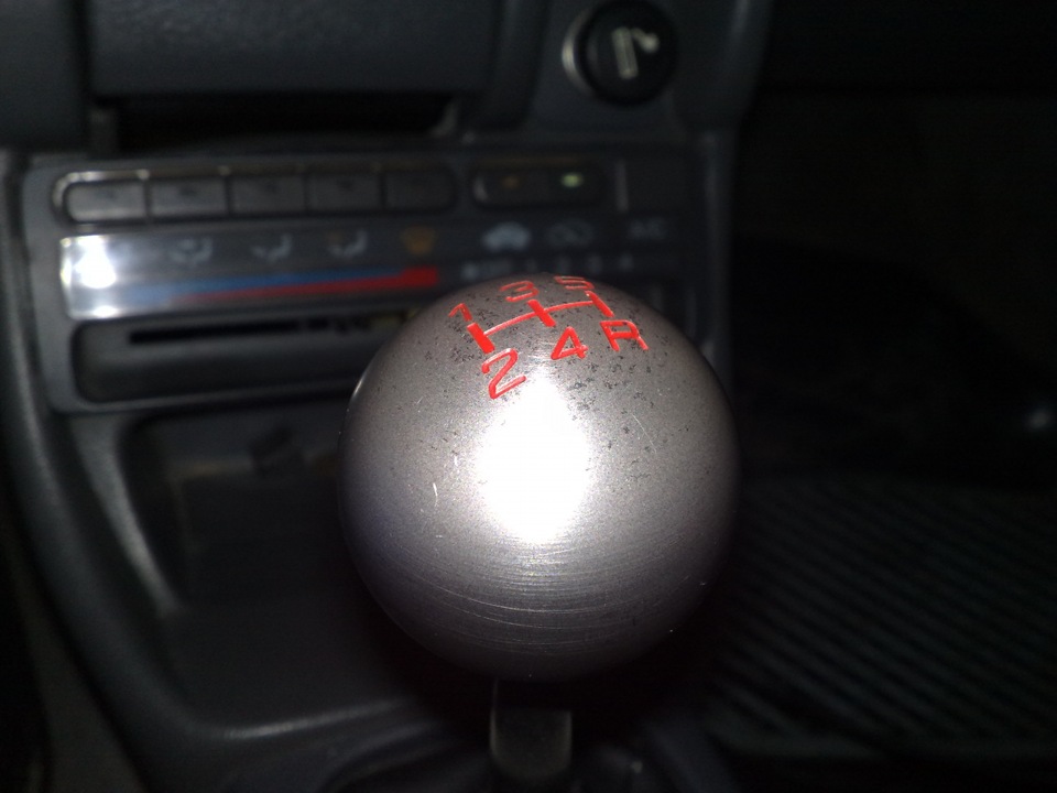 Type-R FN2 Shift Knob(5 speed) 2