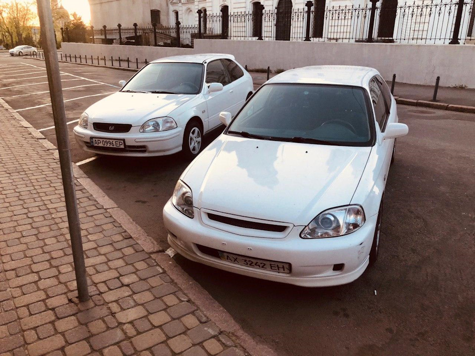 Двоє з скриньки :D 3