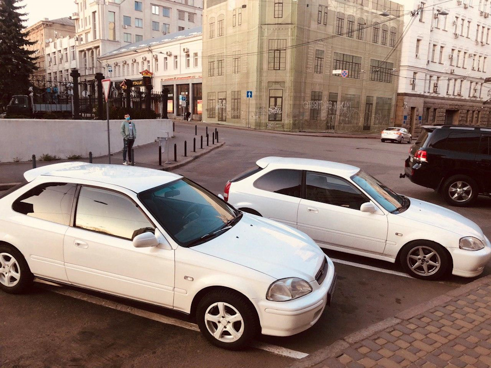 Двоє з скриньки :D 1