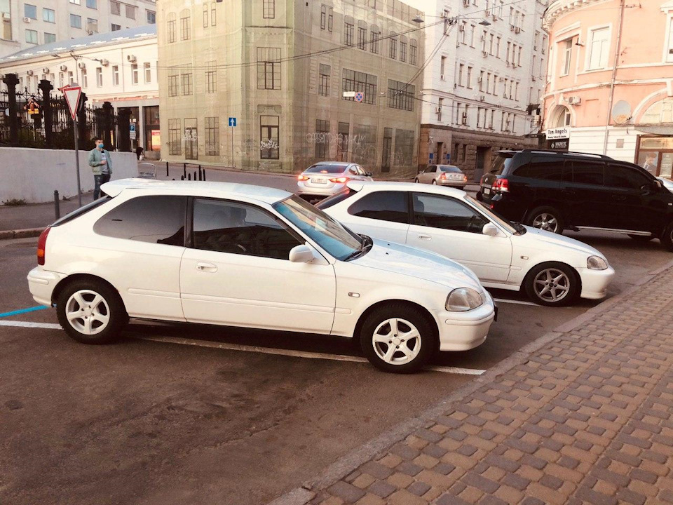 Двоє з скриньки :D 2