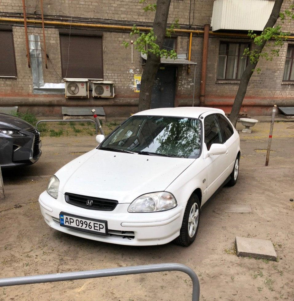 Установка губ Mugen і задніх амортизаторів Kayaba Excel G 3