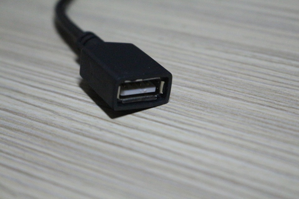Прийшов перехідник на штатний usb 4