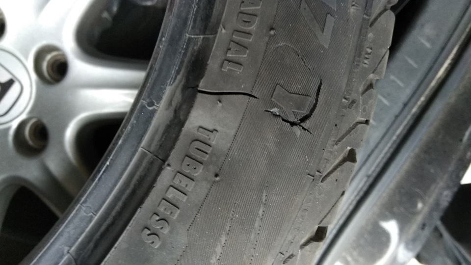 Matador MP 47 Hectorra 3 225/45 R17 - Лопнула від наших доріг( 2