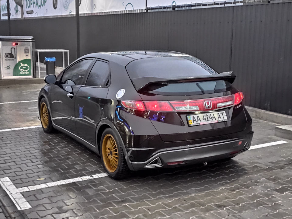Спойлер, бензонасос, паливний фільтр та ГАЗ 2