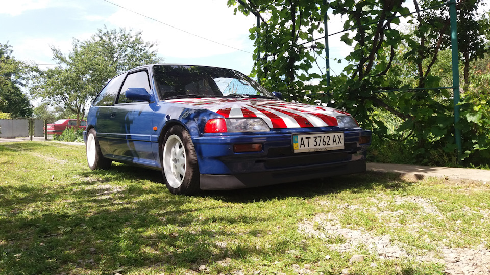 Продам } 3