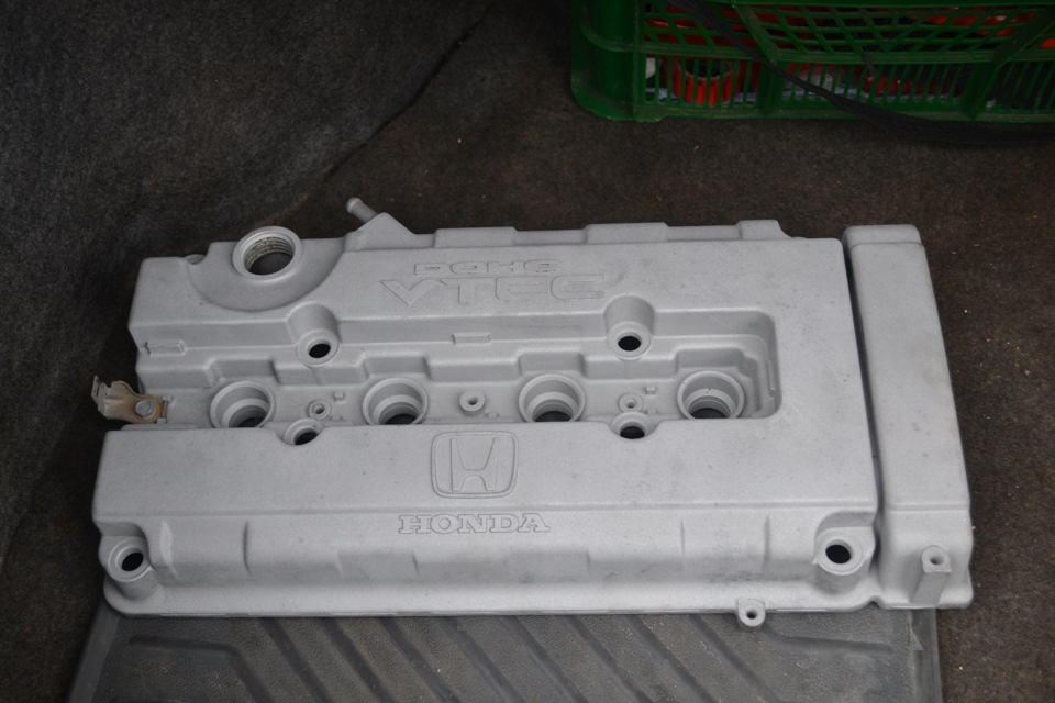 кришка клапанів В16 2