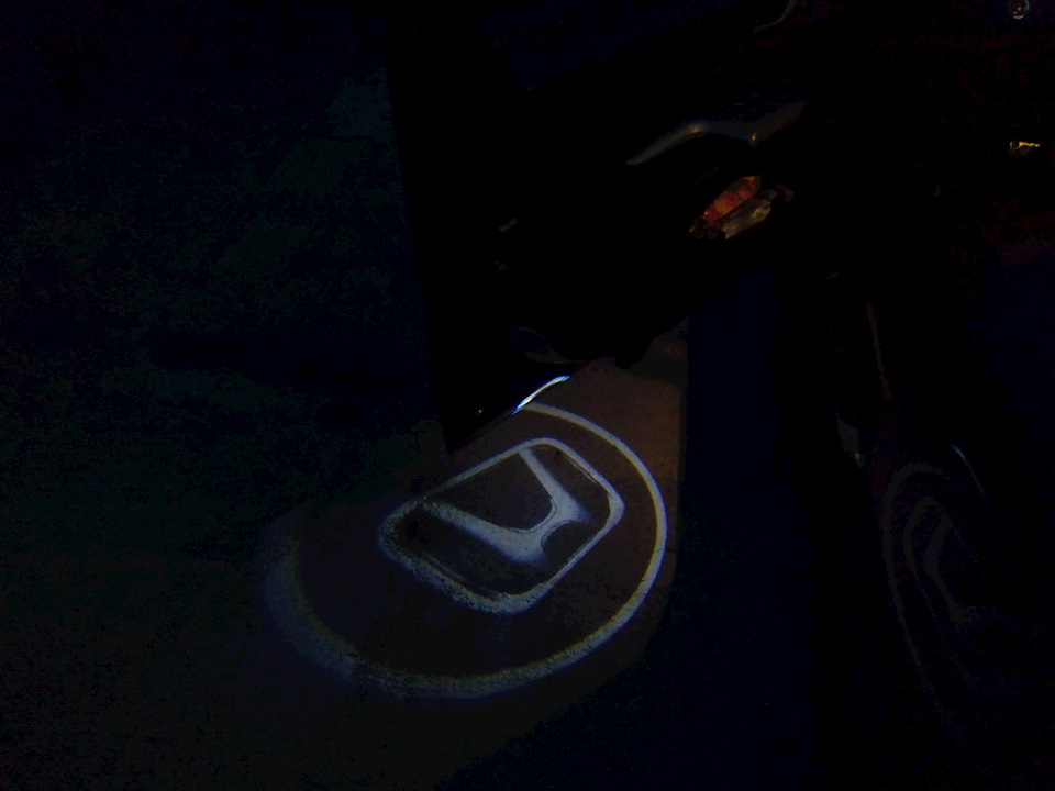 Logo from door 3