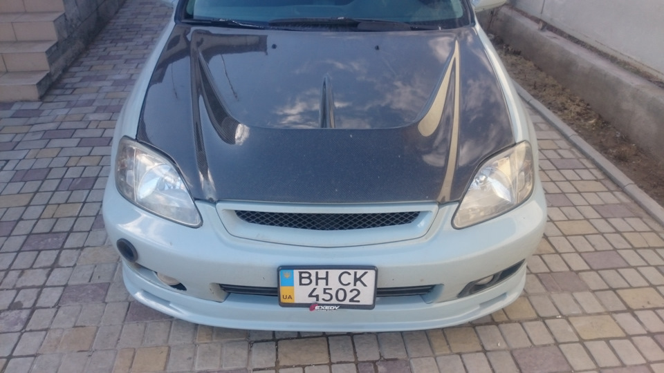 Карбоновий капот. Haters gona hate)))))00 1