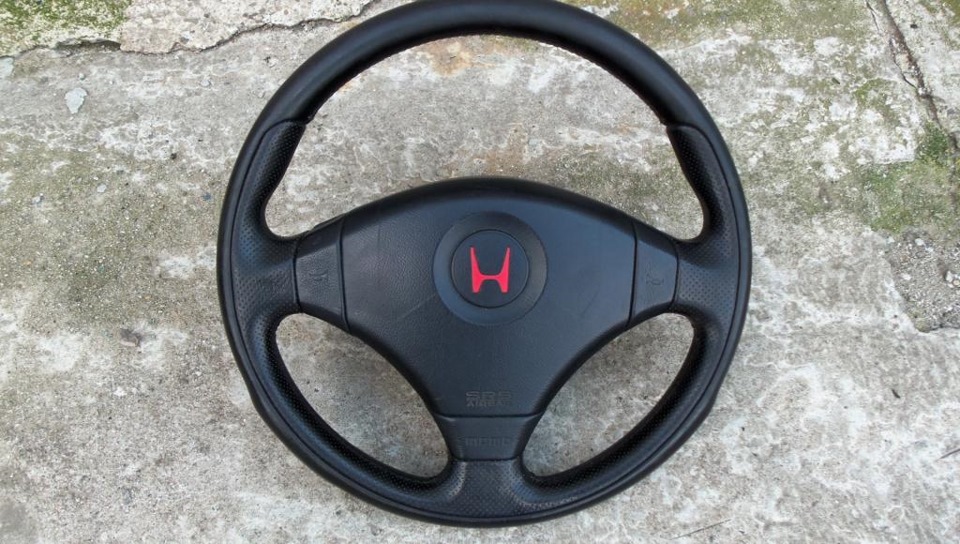 Рульець Type R. MOMO 1