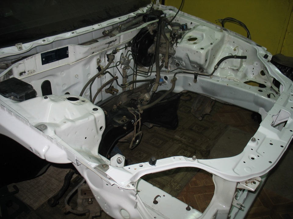 2011-09 - SWAP - Моторний відсік 4