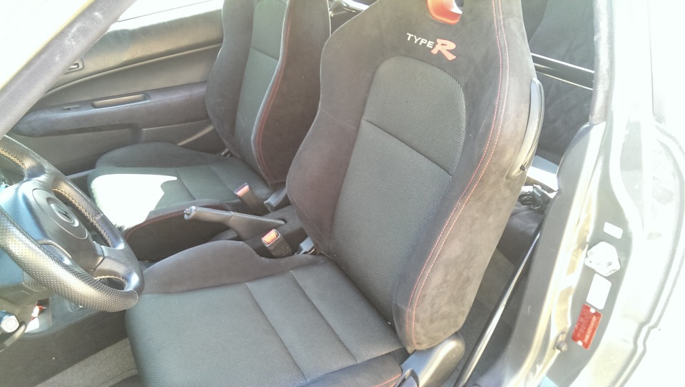 Type R EP3 seats 1