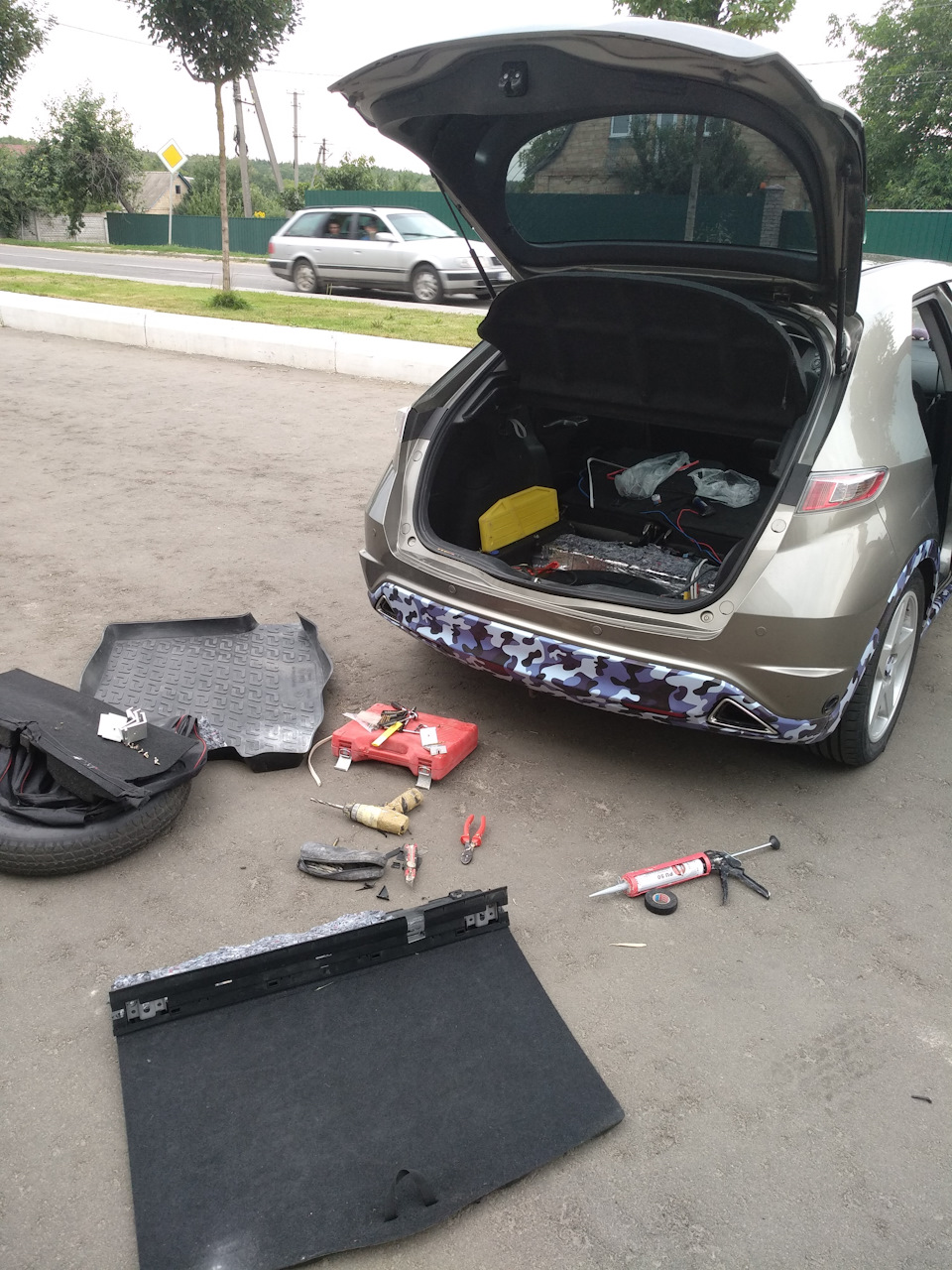 Нормальна підлога в багажник 1