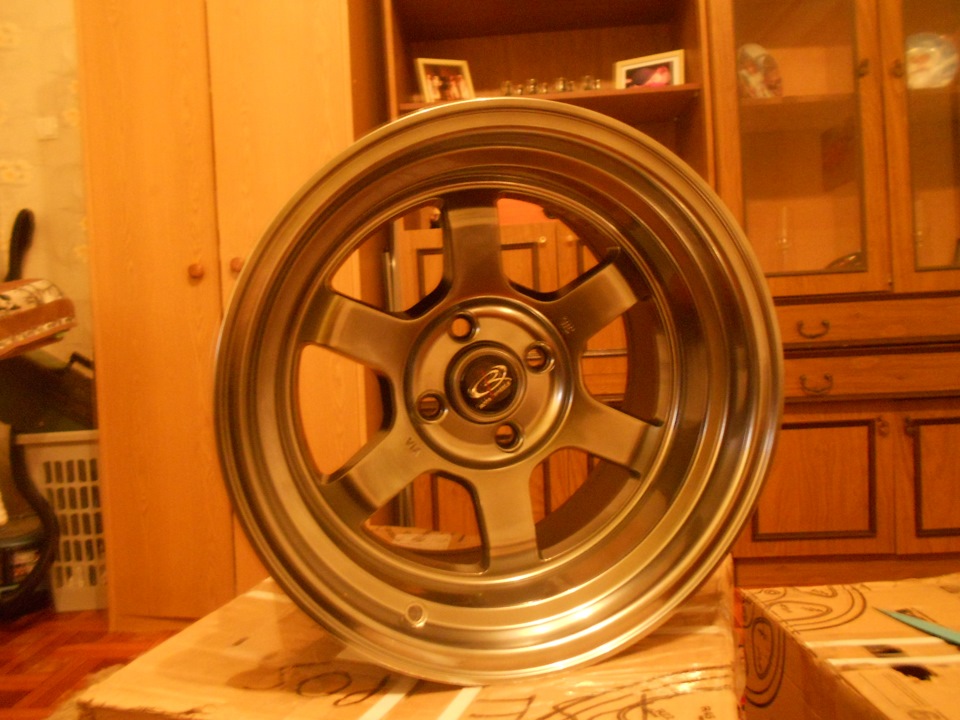 Приїхали тапки =)) Rota Grid-V 15x9 ET0 5