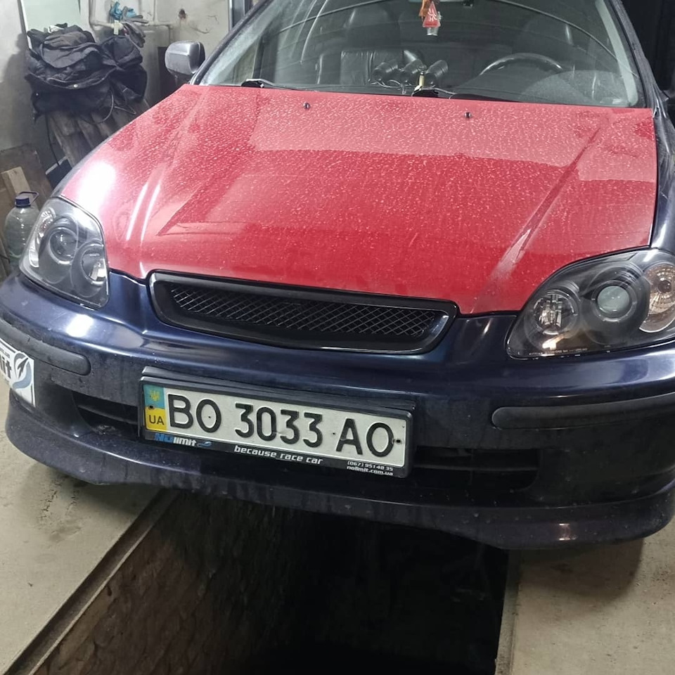 Грати в стилі Type R 1