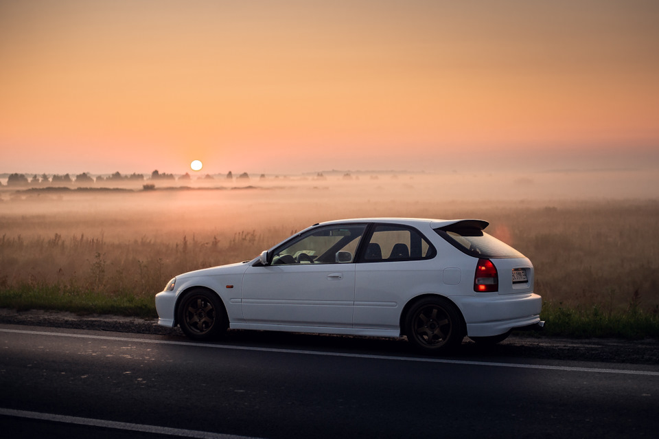 Естетика Civic 4