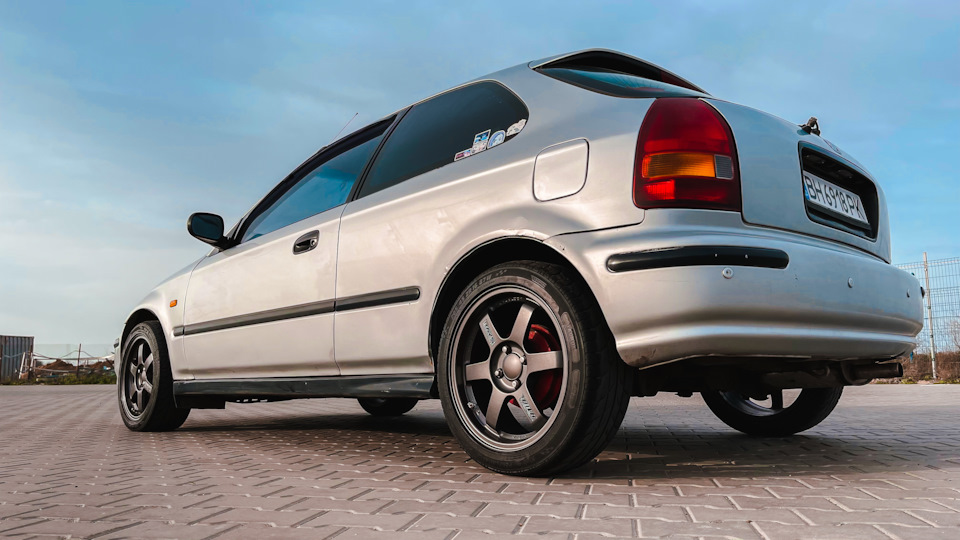 Купива диски VOLK RACING TE37 5