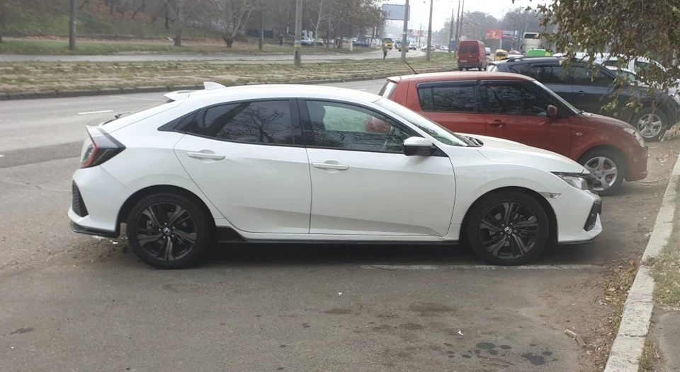 Заряджання акумулятора не піднімаючи капота. Частина 1.