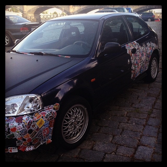 Stickerbomb 2