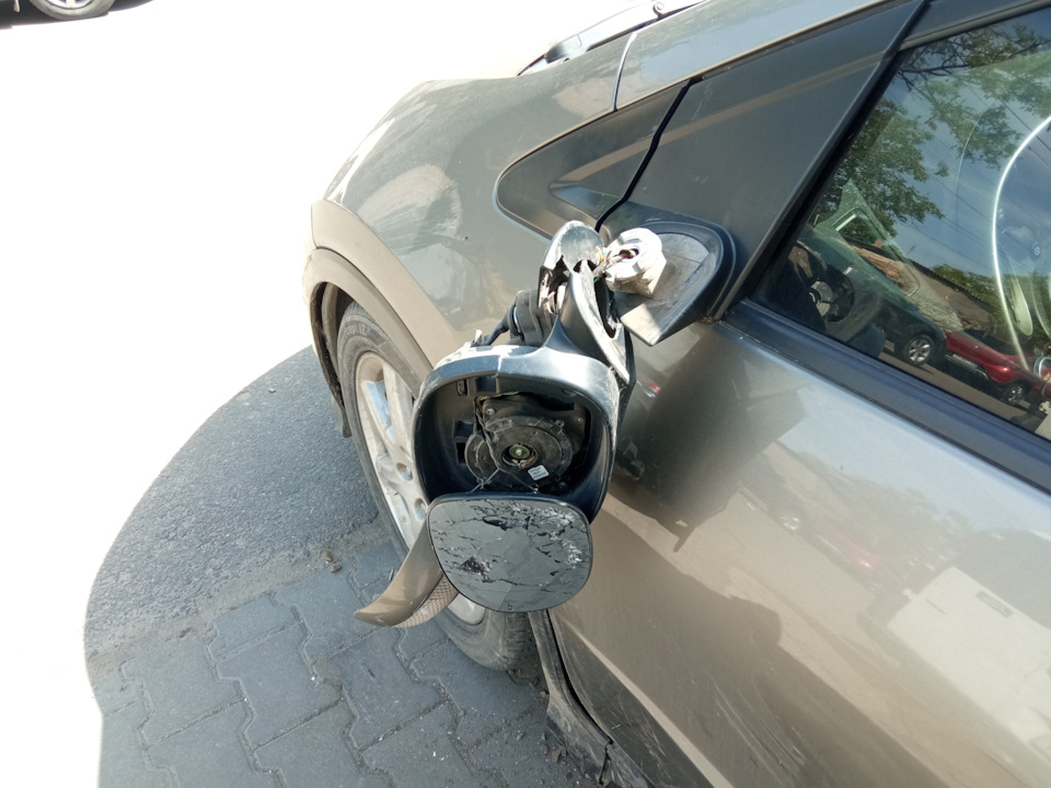 Дзеркало заднього виду 1