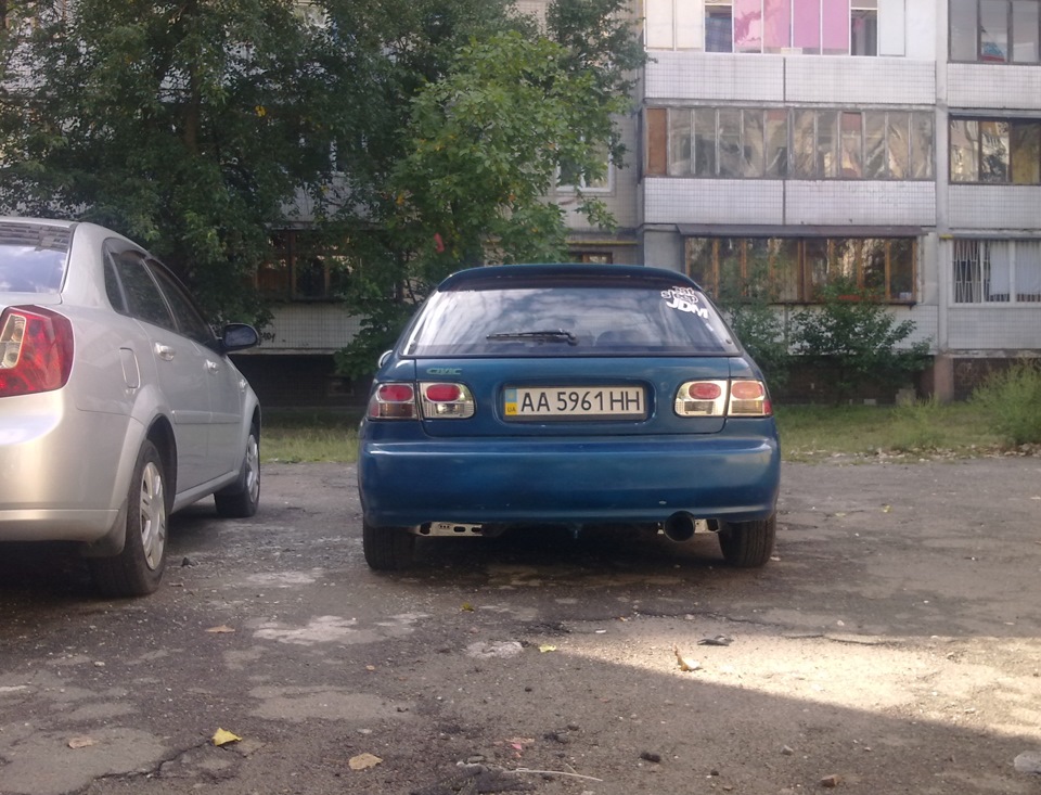 Ось і задні фари. 3