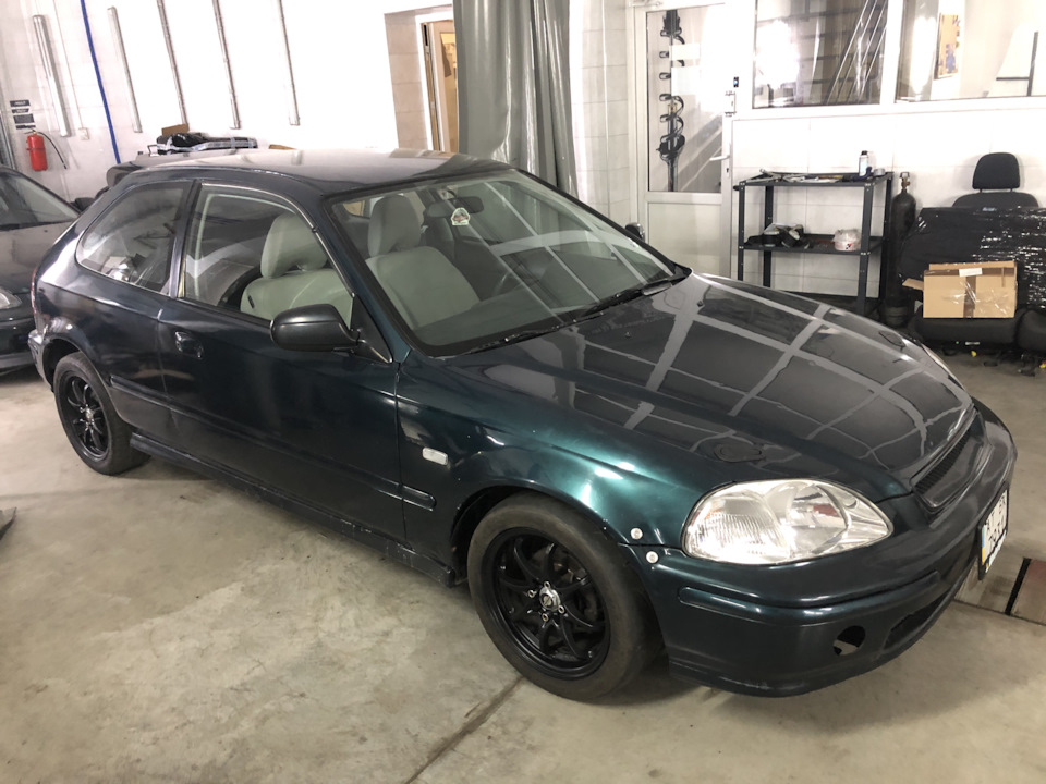 Civic продано, нехай живе Golf R 3