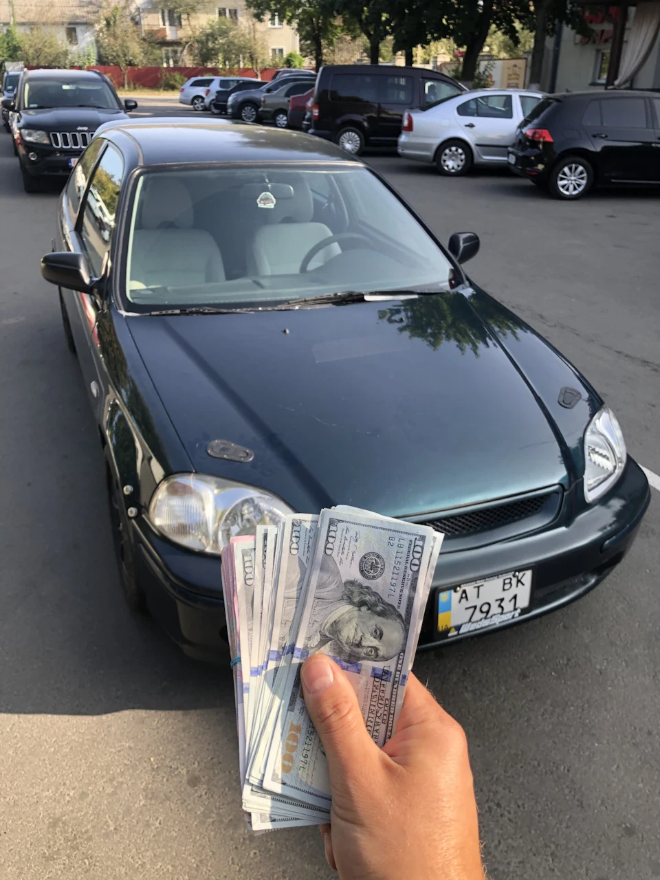 Civic продано, нехай живе Golf R