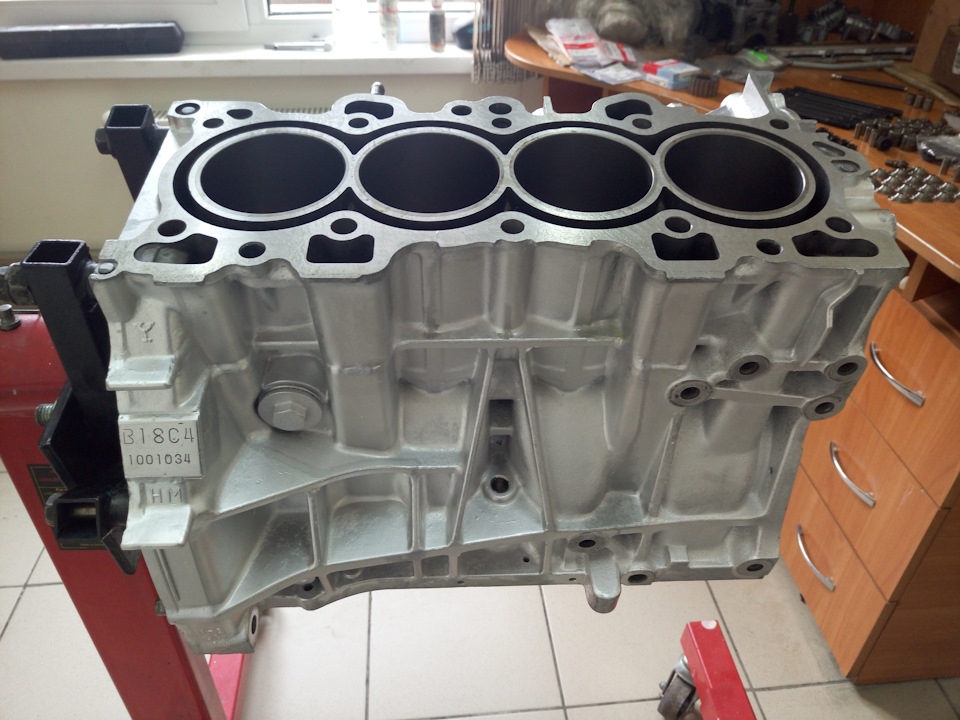 Складання двигуна B18C частина 1 2