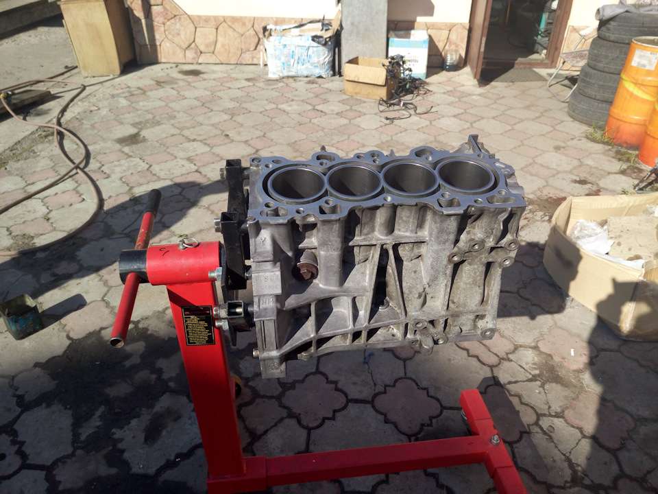 Складання двигуна B18C частина 1 3