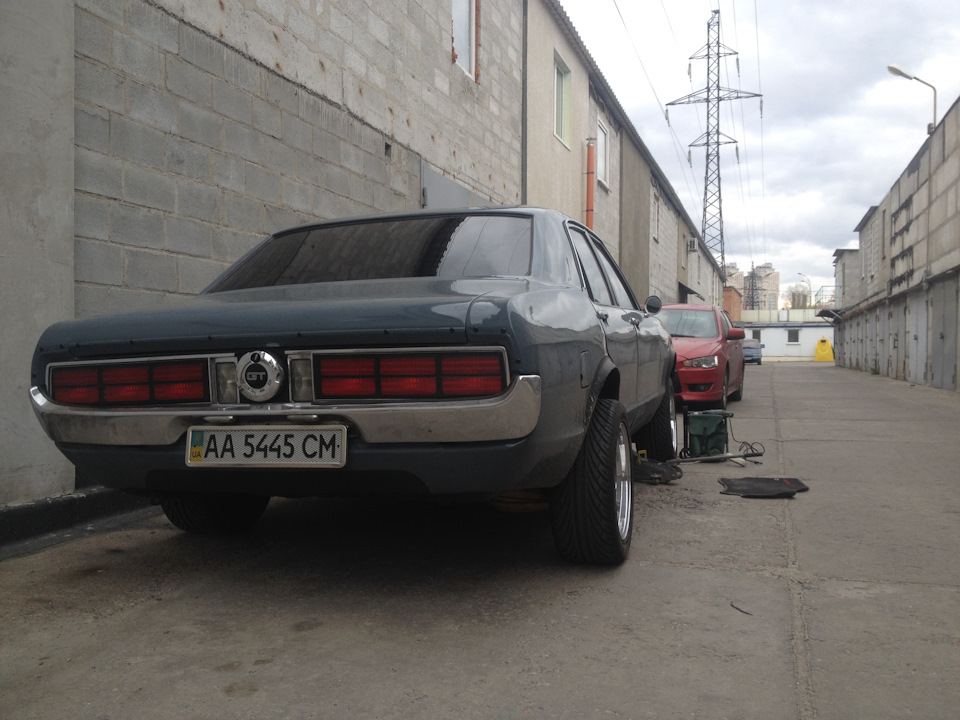 Стас заїхав освіжитися перед OldCarFest) 2