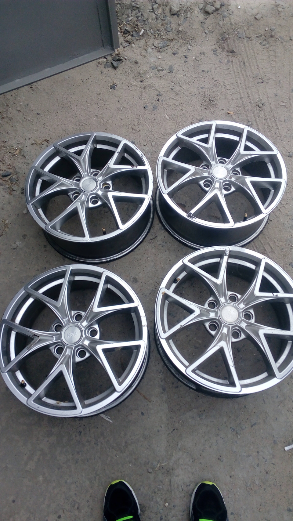 Братюня підігнав 1