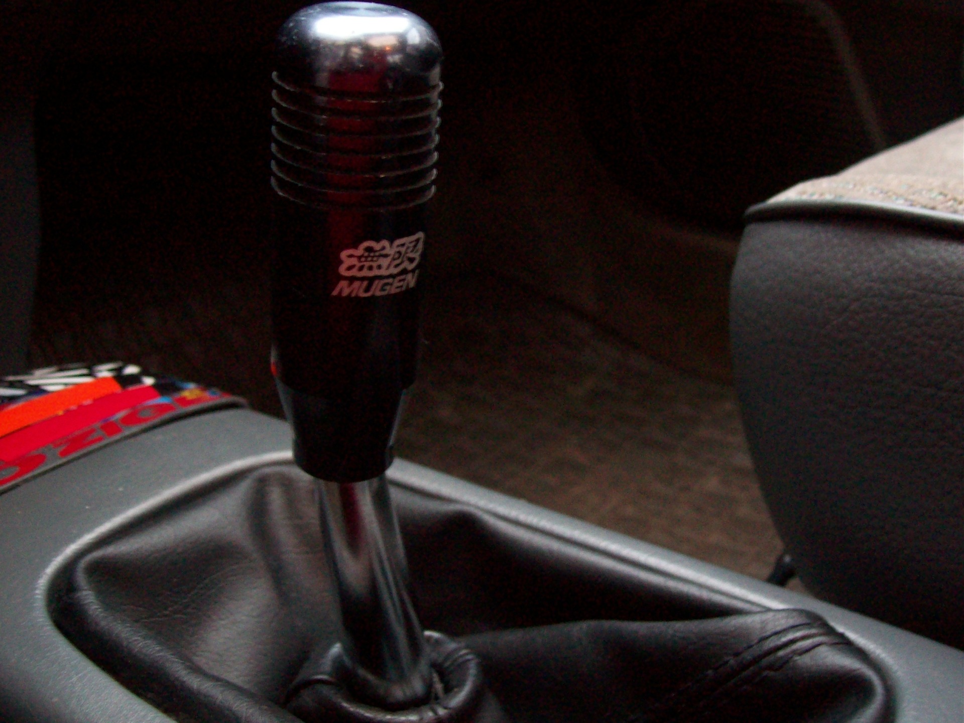 Stickerbomb і shortshifter 3