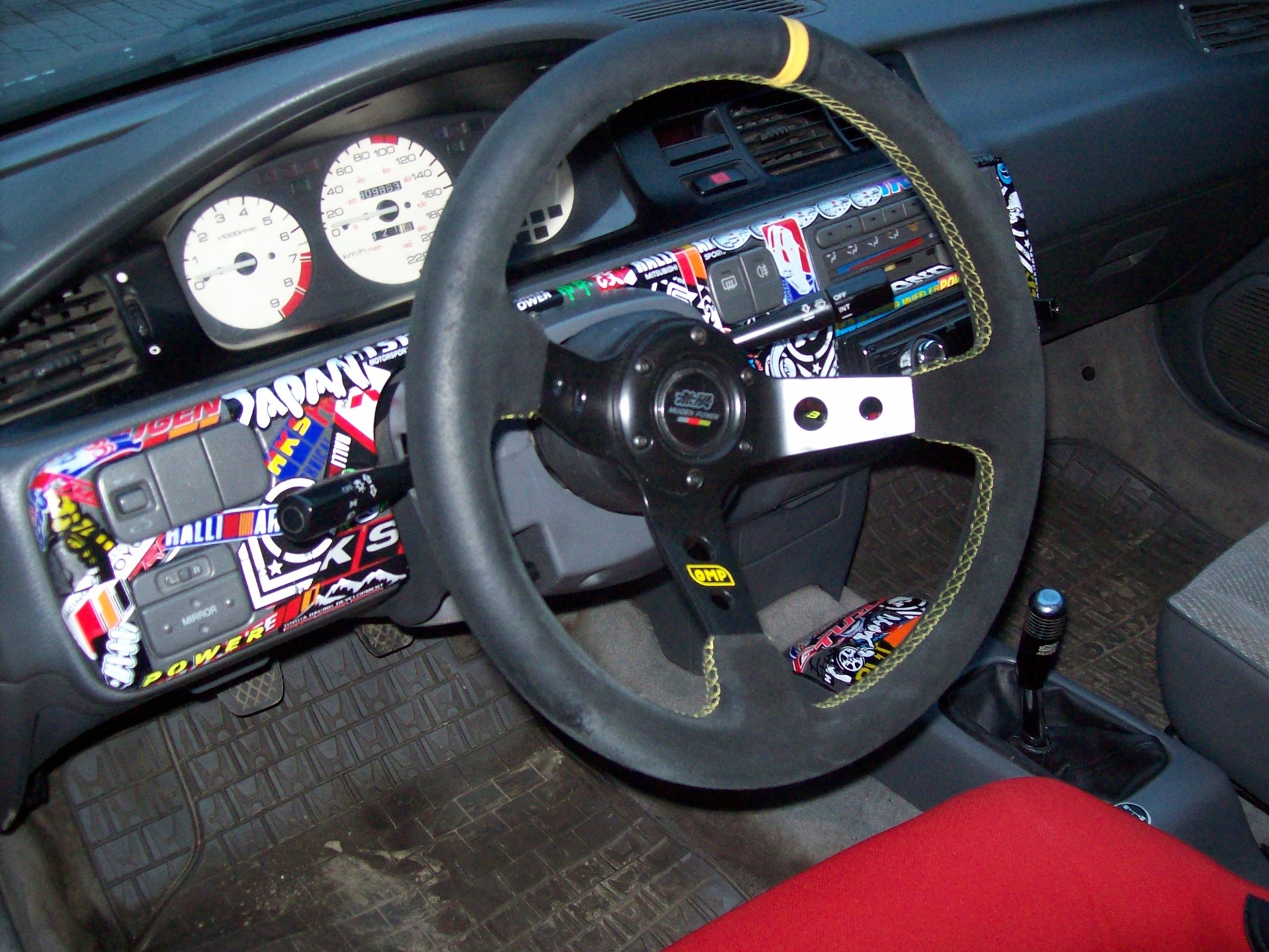 Stickerbomb і shortshifter 1