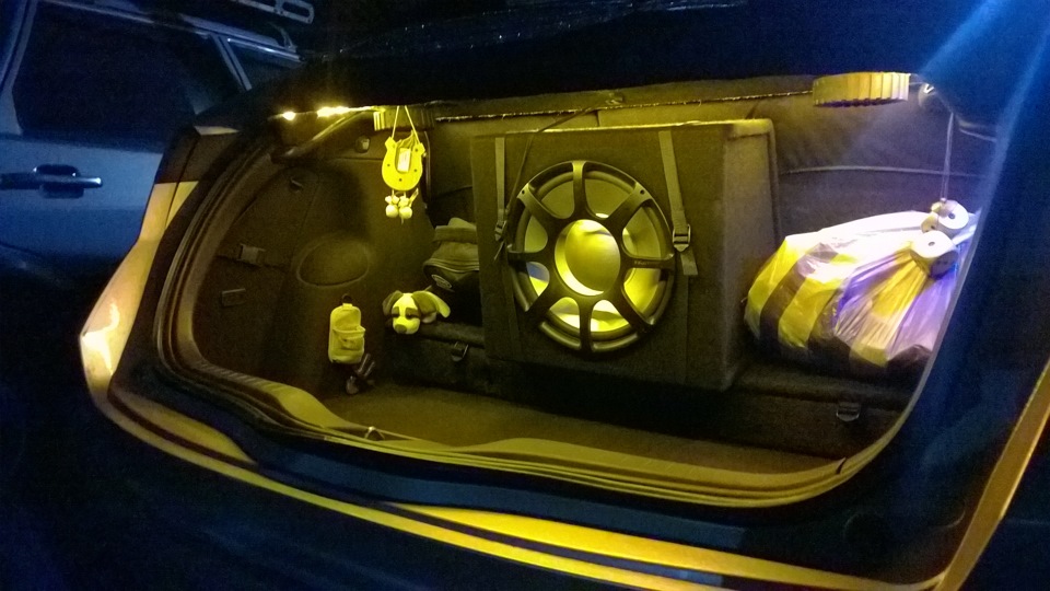 Апгрейт підсвічування багажника 4