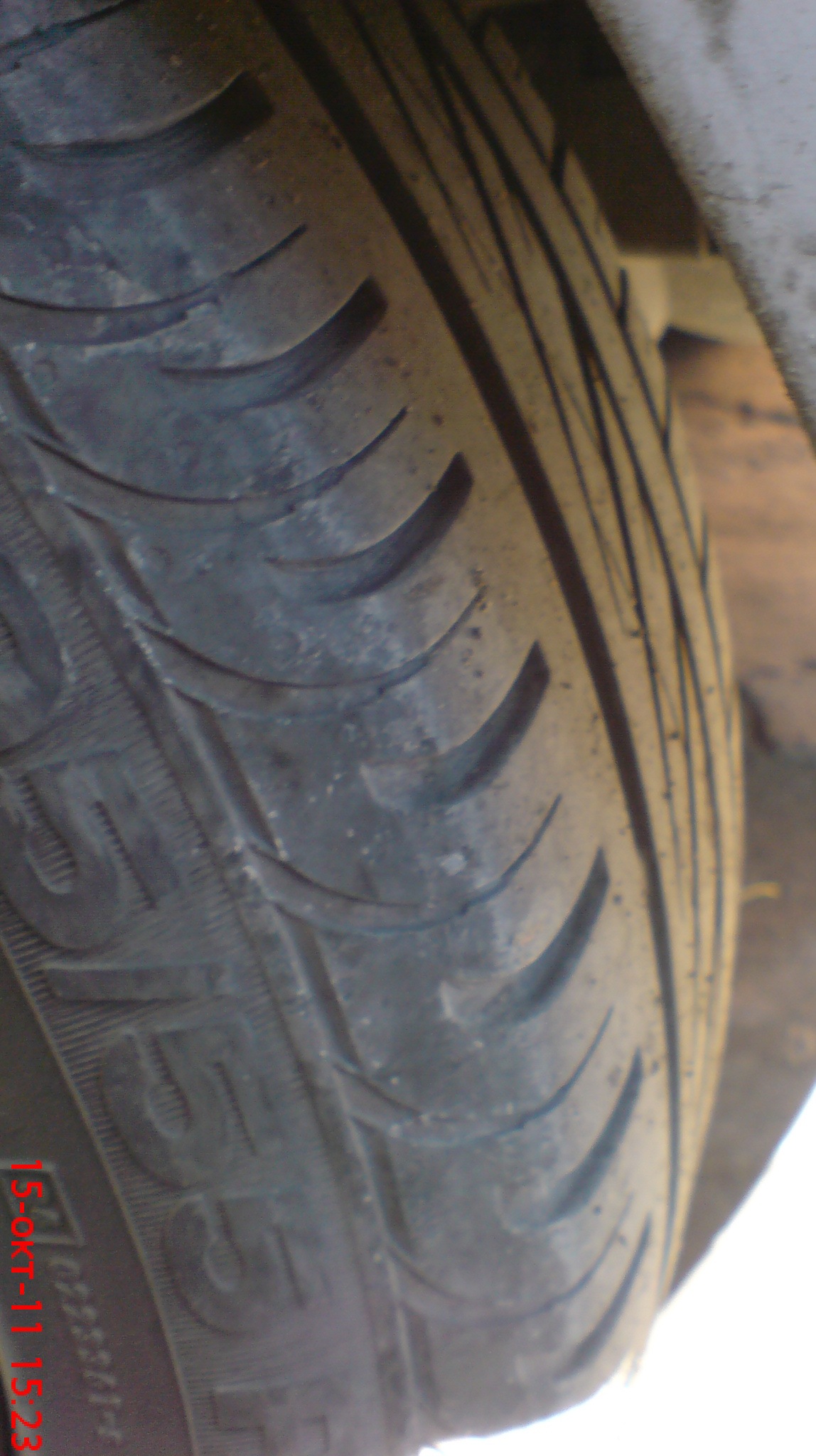 Продам Резю 195/55 R15 85H Continental ContiPremiumContact 1