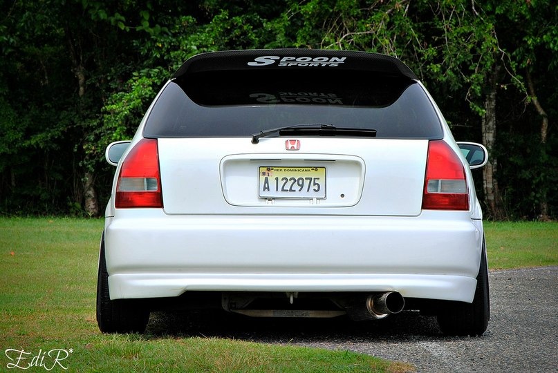 спойлер SPOON або TYPE R? =) 4