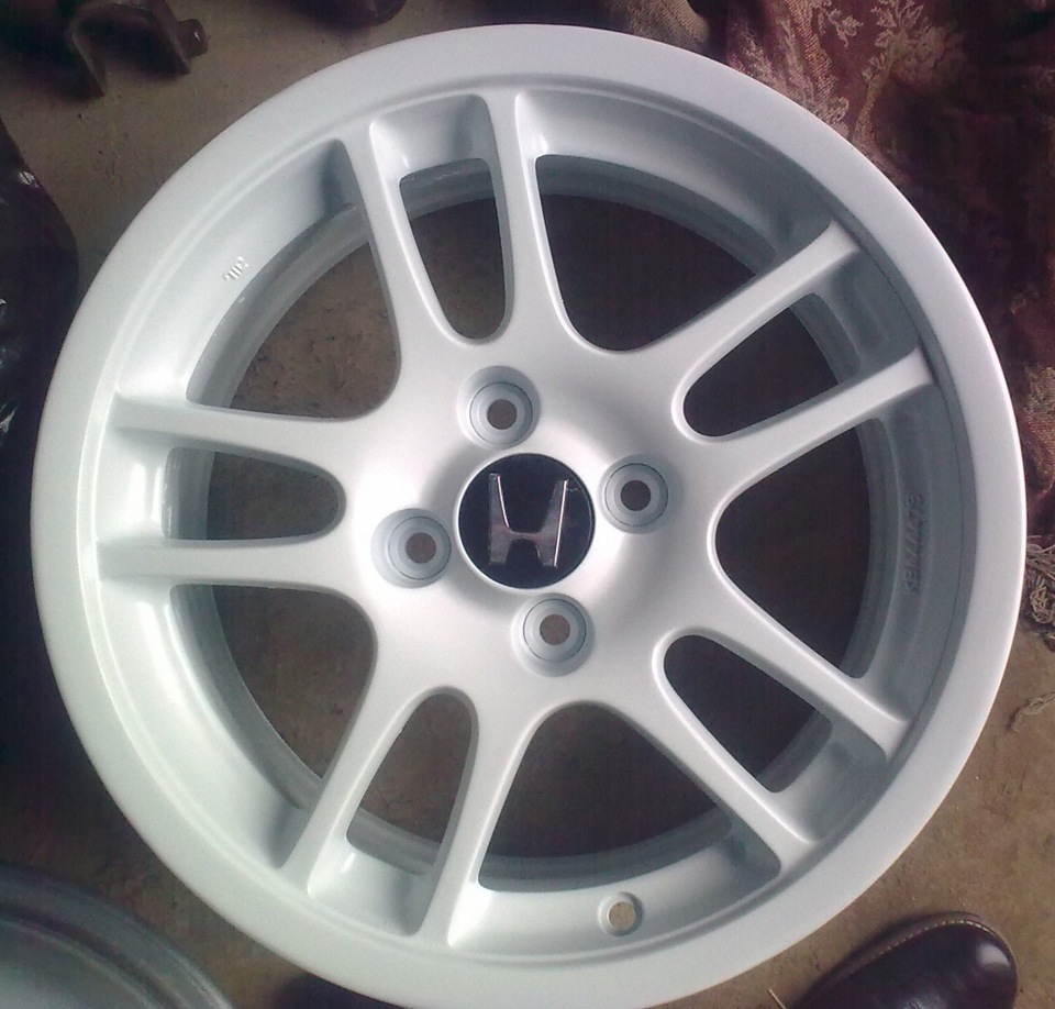 ТЕРМІНОВО Продам ENKEI R15 7JJ ET40 2