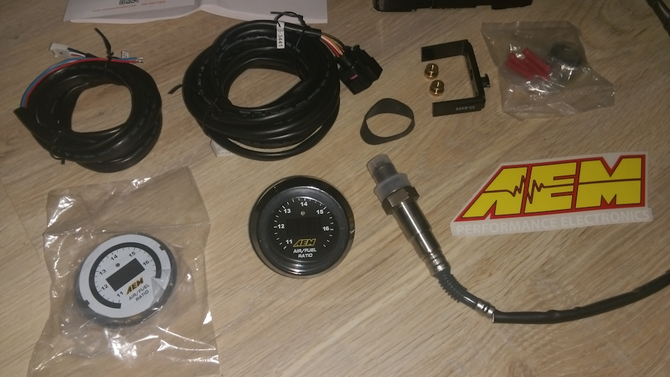 Широкополосний лямбда зонд AEM UEGO 30-4110. 4