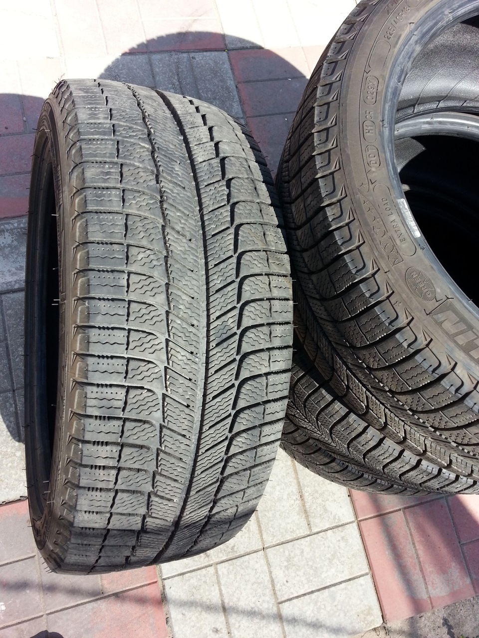 продам ведмедика 225/40 R18 1