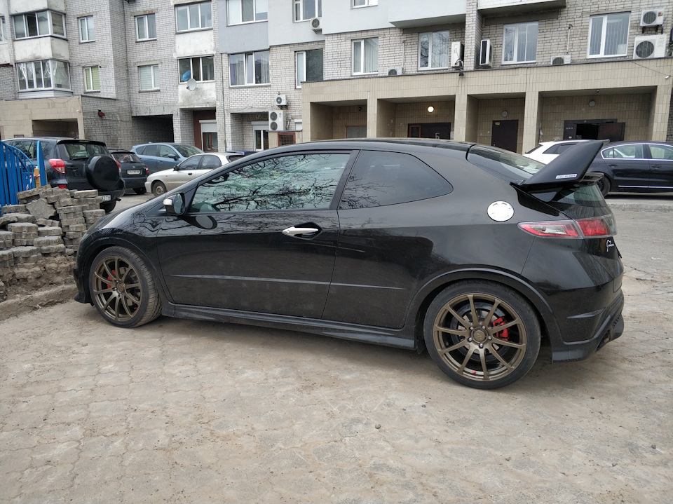 Диски Yokohama Kreutzer Series X R18 для коханої 4