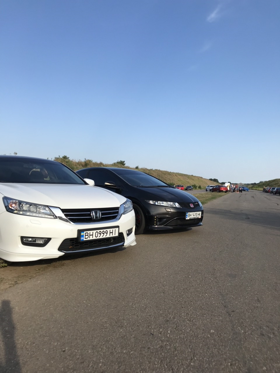 заїхали на моєму honda civic type r з honda accord 3,5l 282h.p. 1