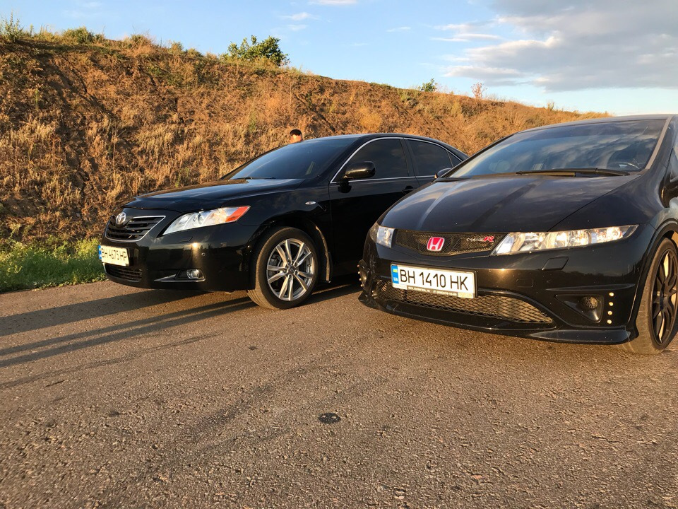 заїзд honda civic type r з millenium Camry 3,5 блогер (Знаменита Одеська камрі) 1