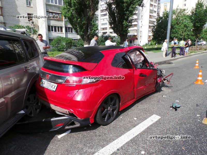 Вже більше року, як червоний TypeR розбився(( 2