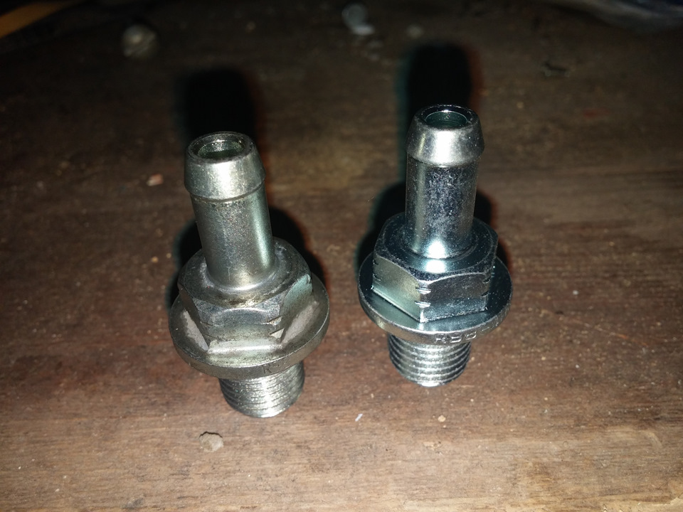 PCV valve 4