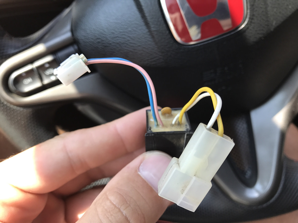Повільно і не до кінця складаються дзеркала на Civic. Ремонт дзеркал 4