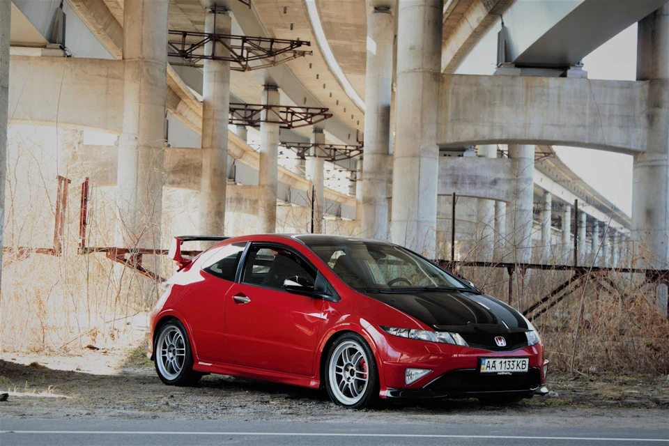 Фото Honda Civic TypeR FN2