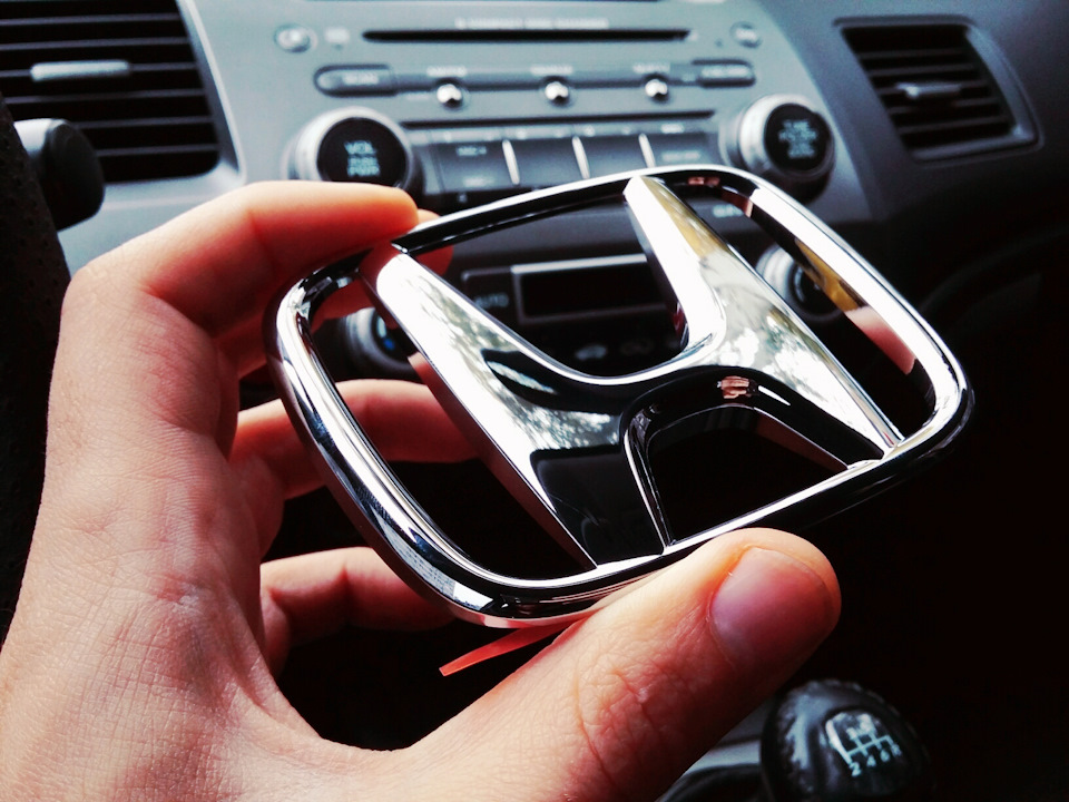 Установка нового заднего шильдика Honda 1