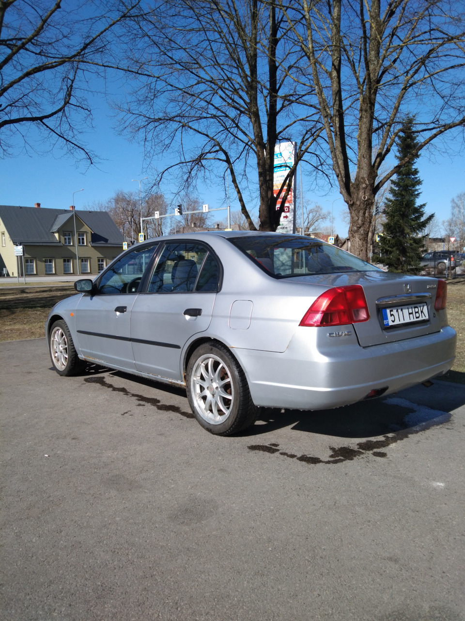 Honda civic 7 1.6 або Honda accord 6 1