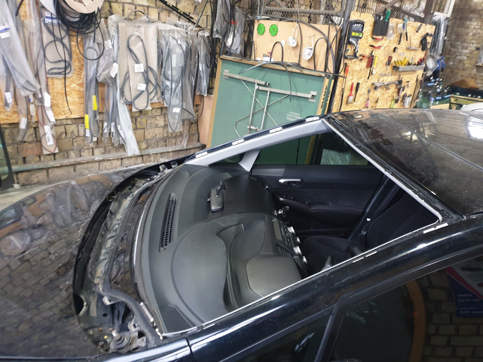 Honda civic 4D досвід заміни скла лобового 3