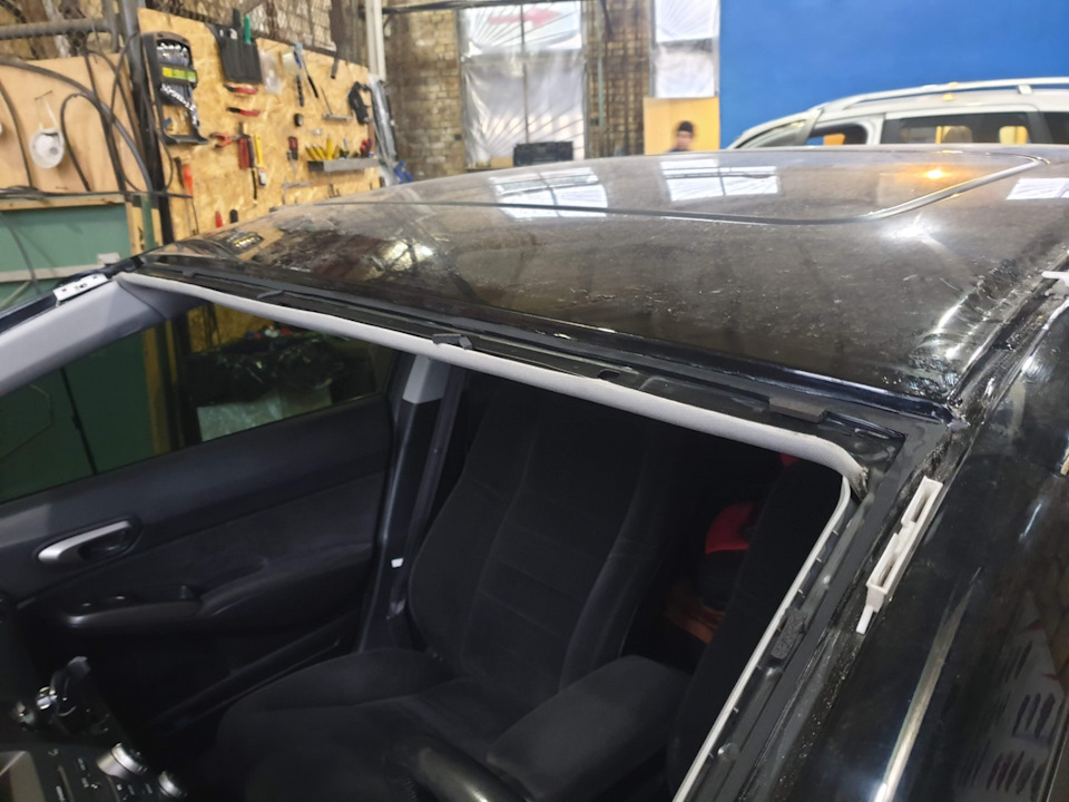 Honda civic 4D досвід заміни скла лобового 2