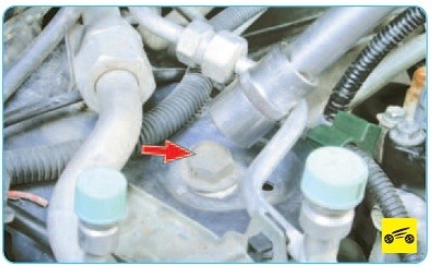 заміна опори коробки передач Honda civic 4d 5